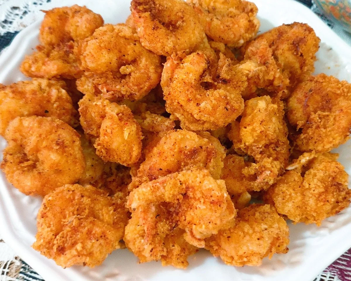 Deliciously crispy Southern fried shrimp served with dipping sauce